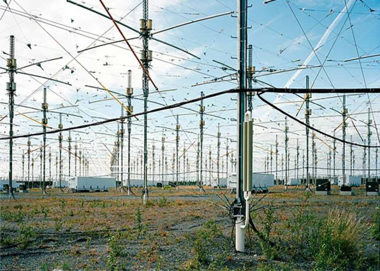 De Conspiranoicos, Haarp, Crisis Ambiental Y Hechos Sucedáneos